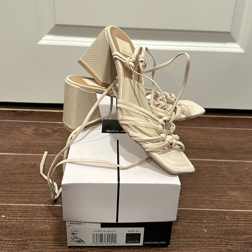 Dolce Vita Kash Sandal